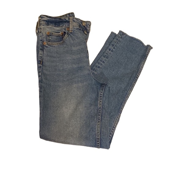 H&M Divided Curvy Fit Wide Ultra High Waist Jean - Picture 4 of 6